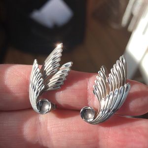 Sterling Silver Wings Earrings  (E36)